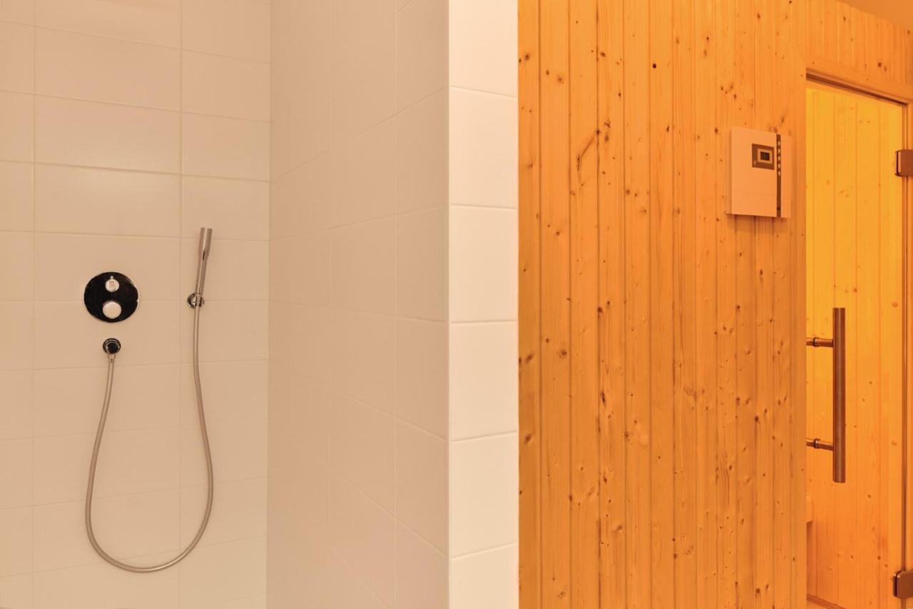 Adler Lodge D2 By Aa Holiday Homes Тауплиц Екстериор снимка